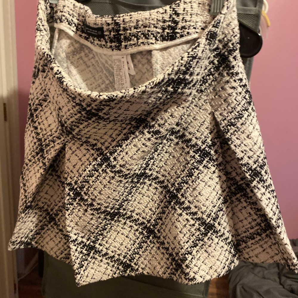 Zara Black and White Textured Mini Skirt